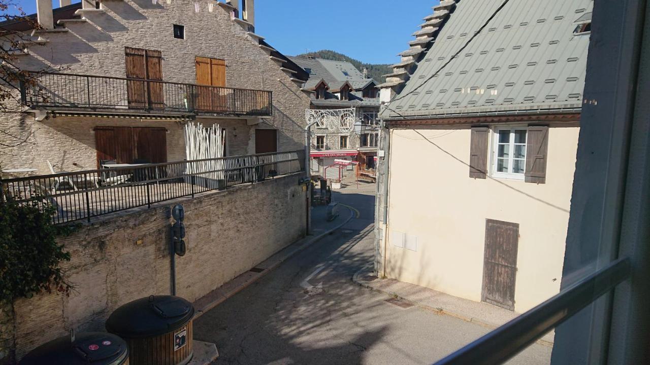 Grande Maison De Ville Renovee,Au Coeur Du Village فيلارد دي لانس المظهر الخارجي الصورة