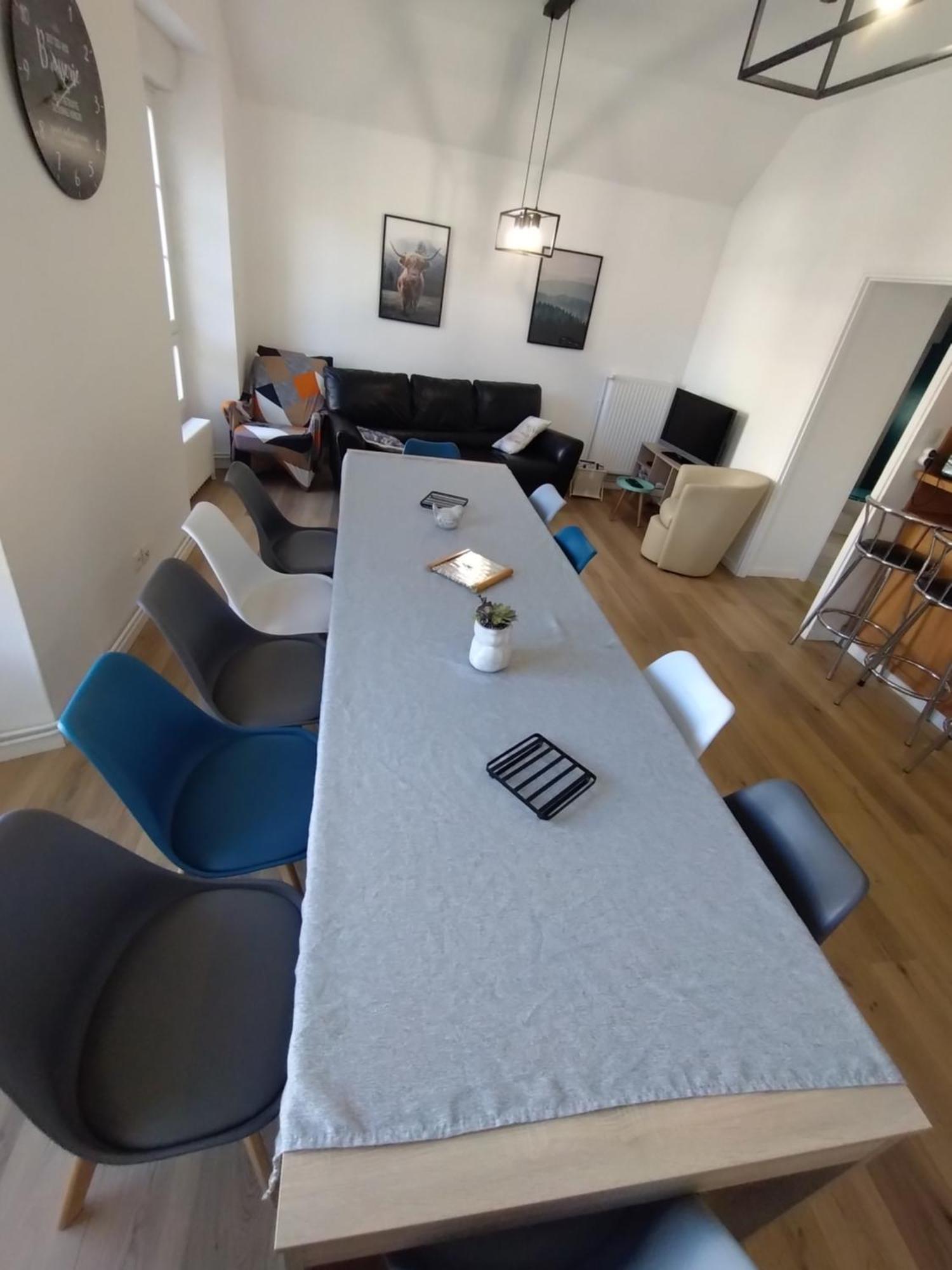 Grande Maison De Ville Renovee,Au Coeur Du Village فيلارد دي لانس المظهر الخارجي الصورة